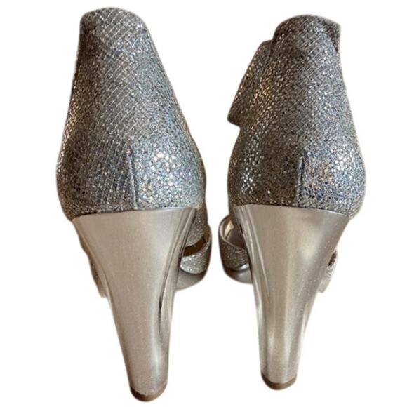 Michael Michael Kors Berkley T-Strap Glitter Heels Women’s Size 10M Silver - Picture 4 of 8